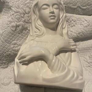 Vintage Rubens ceramic/porcelain Blessed Mother Head Planter 8.5” high